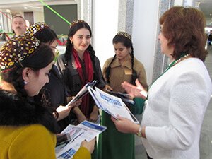 GYZLARY OKATGYN – ÝURDUŇ BEÝGELSIN!