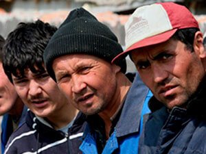 ADAM GAÇAKÇYLYGY: TOSLAMALAR WE HAKYKAT