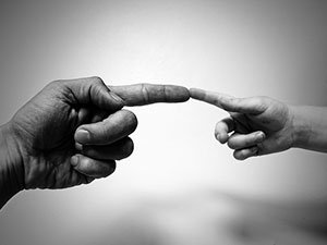 NÄME ÜÇIN WENESUELALY GYZJAGAZ KAKASYNYŇ UGRADÝAN PULUNA DIKUÇAR ALYNMAK ISLEÝÄR